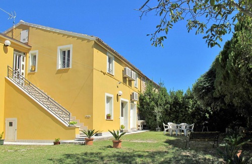 Ripatransone House | Stunning villa for 6 people with WIFI, A/C, TV, terrace, pets allowed and panoramic view
