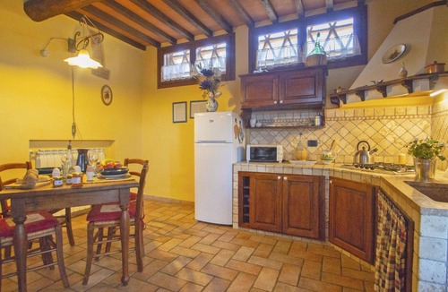 Poggiarello Villa | Stunning villa for 12 people with WIFI, private pool, TV, terrace and pets allowed