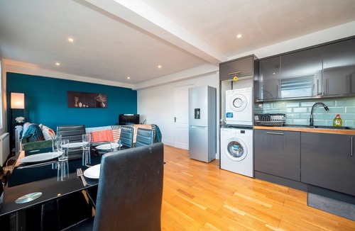 South Norwood Apartment | Stylish Apartment in the Heart of Crystal Palace - Pass the Keys