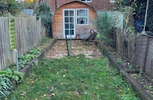 Tottenham Green House | Stylish Family Home with Garden near Tottenham Stadium & Easy Central Access
