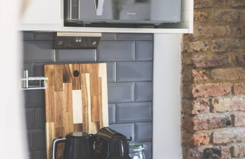Brondesbury Apartment | Stylish & Petit Studio flat w/great tube connectio