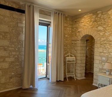 Vieste Apartment | Suite Mare Selene - Il Monastero Sul Mare