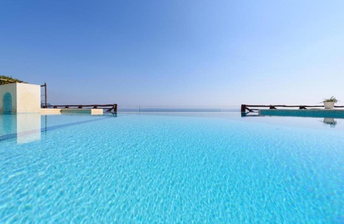 Marmorata Apartment | Suite Principessina - Sea Access, Pool by AMALFIVACATION