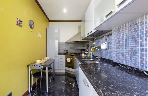 Quartiere XVII Trieste Apartment | Suite Somalia Roma Apartment with Balcony, Wi-Fi, and Air Conditioning