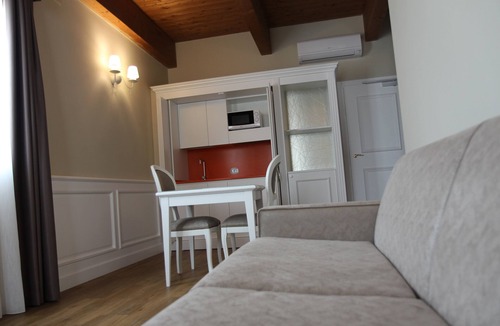 Castrocielo House | Suites&Apartments Liolà