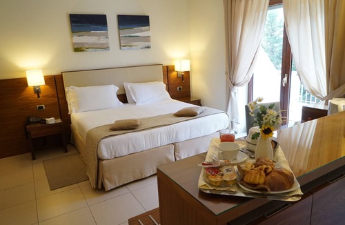 Pozzuoli Hotel | Suites & Residence Hotel Napoli