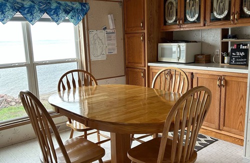 Hamlin County House | Summer Fun! Lake Poinsett. Lakefront! Private Dock. 2 bed 2 bath