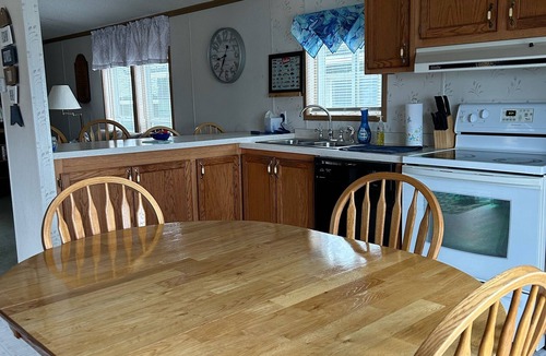 Hamlin County House | Summer Fun! Lake Poinsett. Lakefront! Private Dock. 2 bed 2 bath