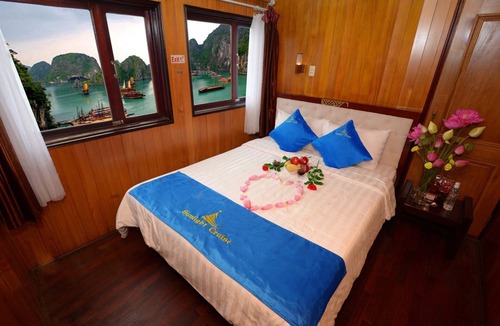 Cat Hai Boat Rental | Sunlight Cruise