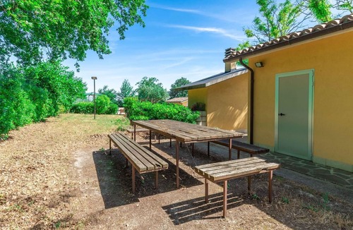 Urbisaglia Apartment | Sunrise Hill Holiday Home - Sunrise Hill Holiday H