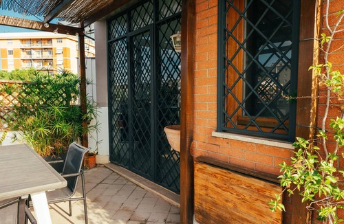 Zona I Val Melaina Apartment | Sunset Apartment - One Bedroom Apartment, Sleeps 3
