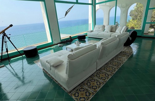 Faro Villa | Superba villa di pregio situata nella parte più bella del sud del Lazio,