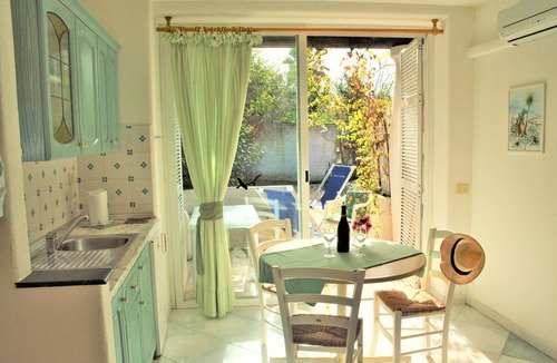 Forio Apartment | Superior Studio with terrace inside Villa & Giardini Ravino!