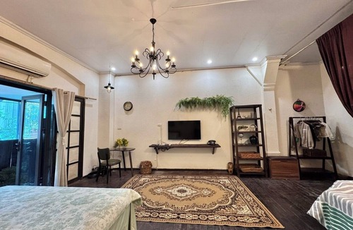 French Quarter Apartment | Sure Home/1 BR/Next to Hoan Kiem Lake/City view