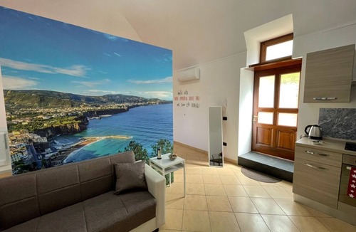 Meta Apartment | Sweet Sun Studio Apartment – Cozy Comfort Just Minutes from Sorrento ☀️🏡