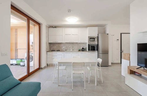 Zona XIX Casal Morena Apartment | Swimming Pool + BBQ + Covered Parking Space + Metro A + Air Conditioning