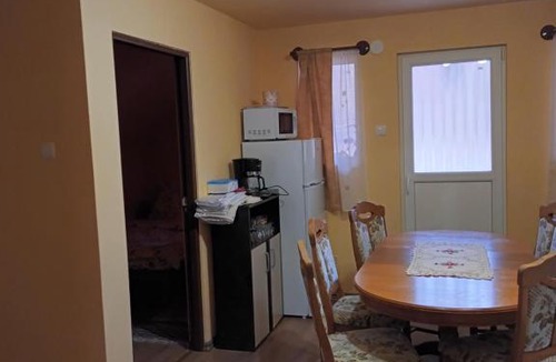 Comiat House | Tankó Lak