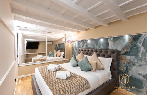 Rione V Ponte Apartment | Teatro Pace Palace - Historic Center, luxury apartment, 3 bdr, A-C