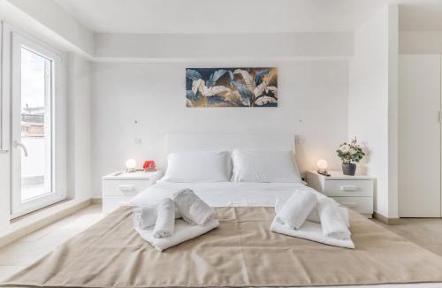 Cassia Apartment | Terrace with a view Near Ospedale San Pietro