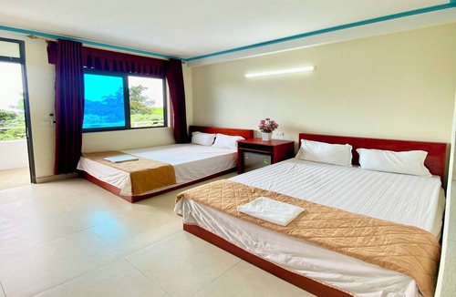Co To Hotel | Thanh Trung Van Chay Hotel