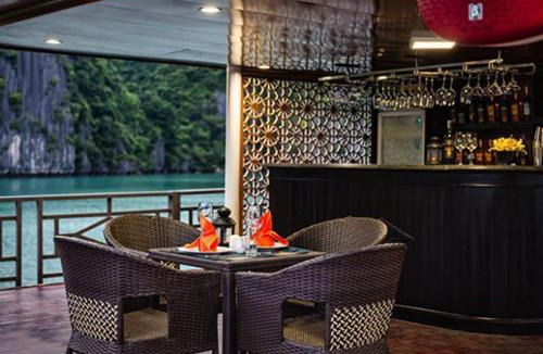 Cat Ba Boat Rental | The Boutique Cruise