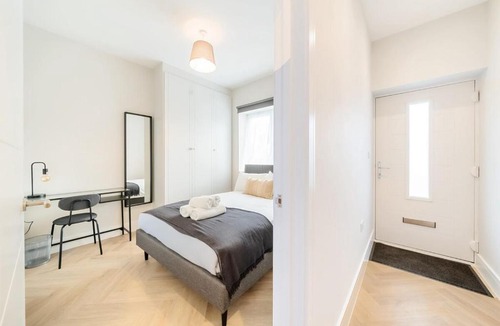 Tooting Apartment | The Charming City Haven 20 Min to Central London