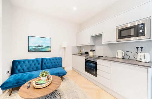 Tooting Apartment | The Charming City Haven 20 Min to Central London
