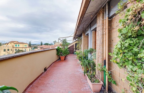 Capannelle Apartment | The Elegant Penthouse: Spacious Penthouse with Parking Space