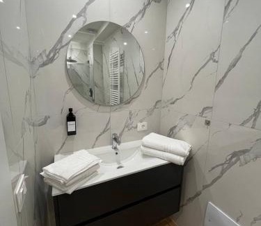 Rione Alto House | The Family Rooms, Rione alto, Zona ospedaliera