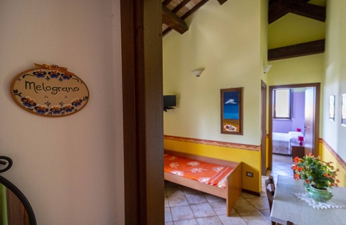 Cessapalombo House | The farm holidays "L'Olmo di Casigliano"
