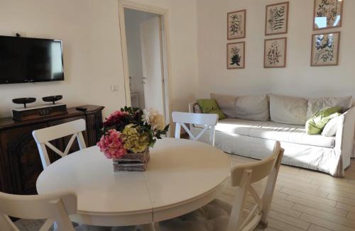 Guidonia Montecelio Apartment | The Farm House - Fast WiFi - Free Parking