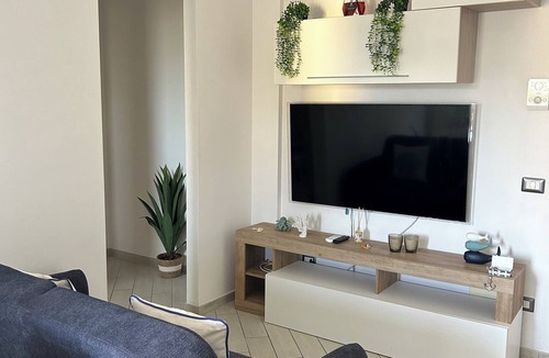 Isola Sacra Apartment | The Fisherman's Refuge - sleep & fly