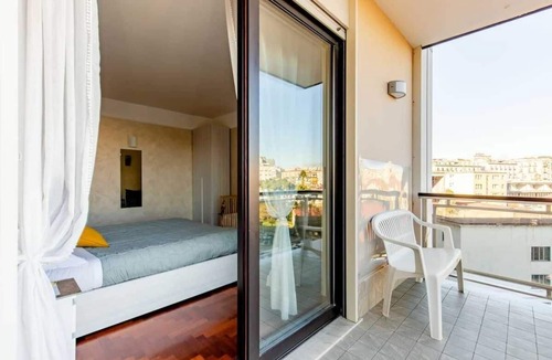Naples City Centre House | The House of the Pine Nativity