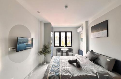 Nghia Đo Apartment | The Little Hanoi - Cool Apartment - Lakeside