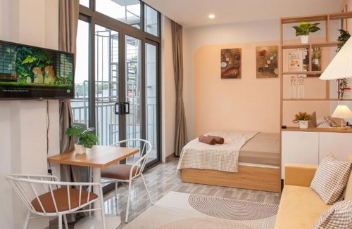 Ngoc Ha Apartment | The Little Hanoi - Refreshing home - Big balcony