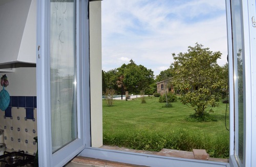 Castel Giorgio House | the little house in the green