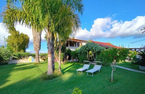 Pontinia Villa | The lovers' house with Jacuzzi