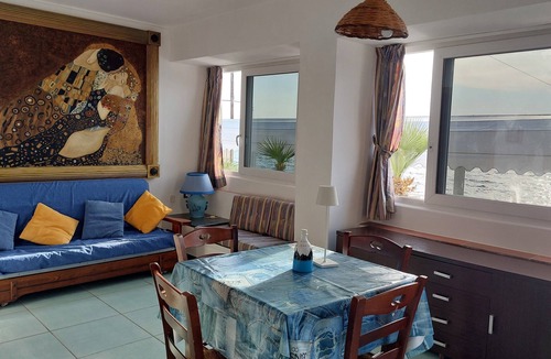Forio House | THE MERIDIANA APARTMENT ON THE SEA WITH PRIVATE BEACH SDRAIO AND UMBRELLA