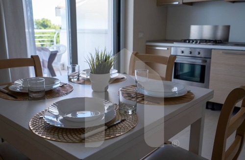 Foggetta Apartment | The recently-built Résidence Cerrano Park comprises two buildings with 12 three-room apartments, and offers guests the unique opportunity to enjoy breakfast or lunch with a breathtaking view of the surrounding countryside.