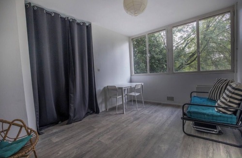 Limoges Apartment | The south-facing apartment