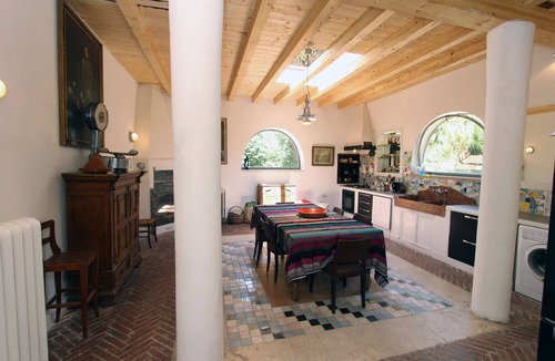Cassia Villa | The Writers' Country House - 5BR/4BT with shared Swimming Pool