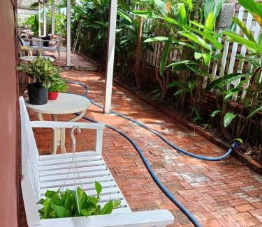 Ong Lang Hotel | Tim Hotel - Near The Sea