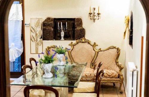 Bomarzo Apartment | To Be Home