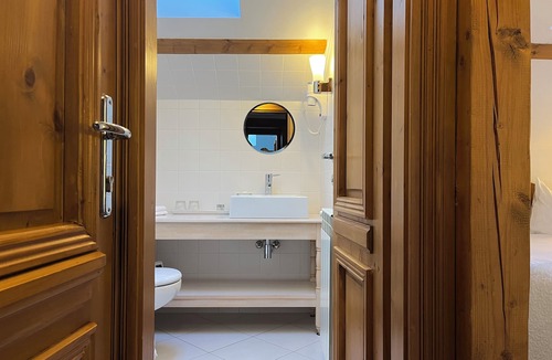 Zarnesti House | Tohanu Vechi