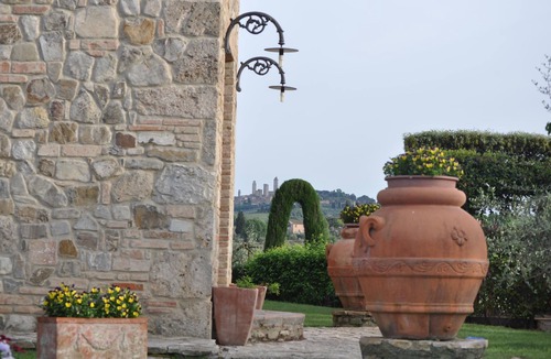 San Gimignano Villa | Top Location - Villa in San Gimignano, Top View, 4 DBL En-Suite, Pool, AC, WiFi