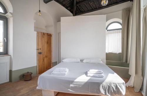 Viterbo Apartment | Torre Subrosa, vasca in camera cromoterapia