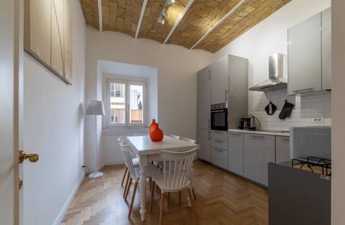 Rione XVI Ludovisi Apartment | Toscana 6 - FromHometoRome