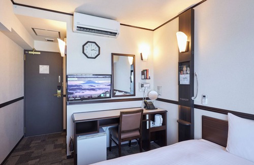 Chuo Hotel | Toyoko Inn Tokyo Nihombashi Zeimusho Mae
