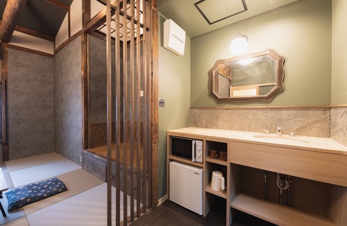 Shiogami Cho Hostel | Traditional Apartment - Hostel