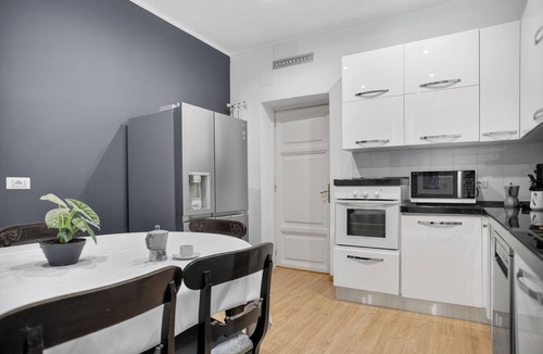 Rione II Trevi Apartment | TreasureRome - Spanish Steps Family Home